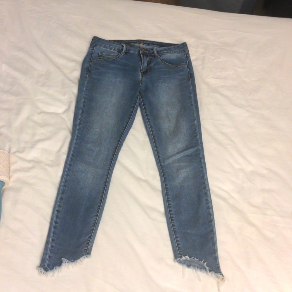 Articles of Society Frayed Raw Diagonal Hem Skinny Jeans